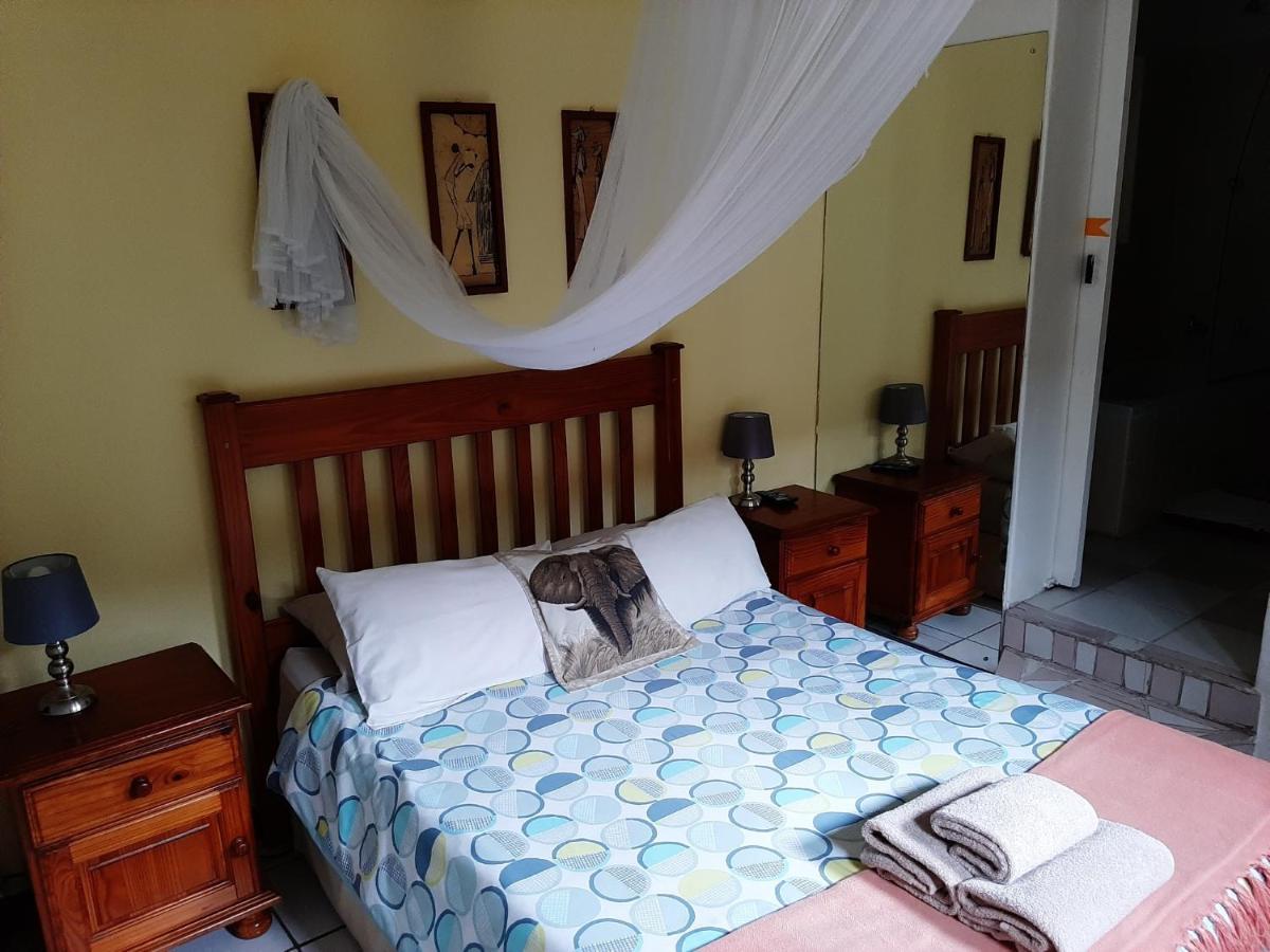 Elephant Walk Guesthouse And Back Packers Phalaborwa Kültér fotó