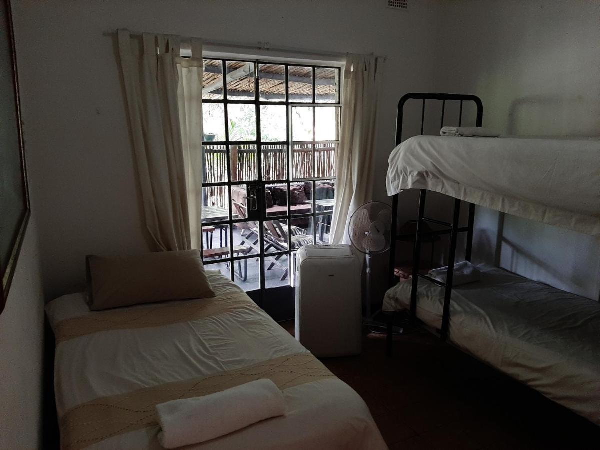 Elephant Walk Guesthouse And Back Packers Phalaborwa Kültér fotó